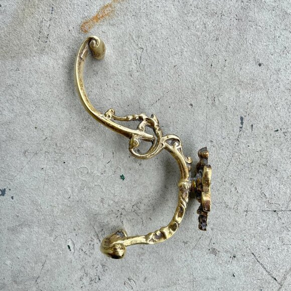 French Baroque Double Wall Hook - Picture 8 of 15